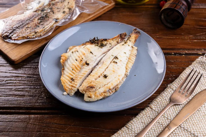 PORÇÃO DE FILÉ DE SAINT PETER COM ALCAPARRAS 100GR