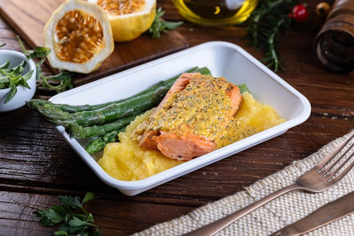 SALMÃO AO MOLHO DE MARACUJÁ